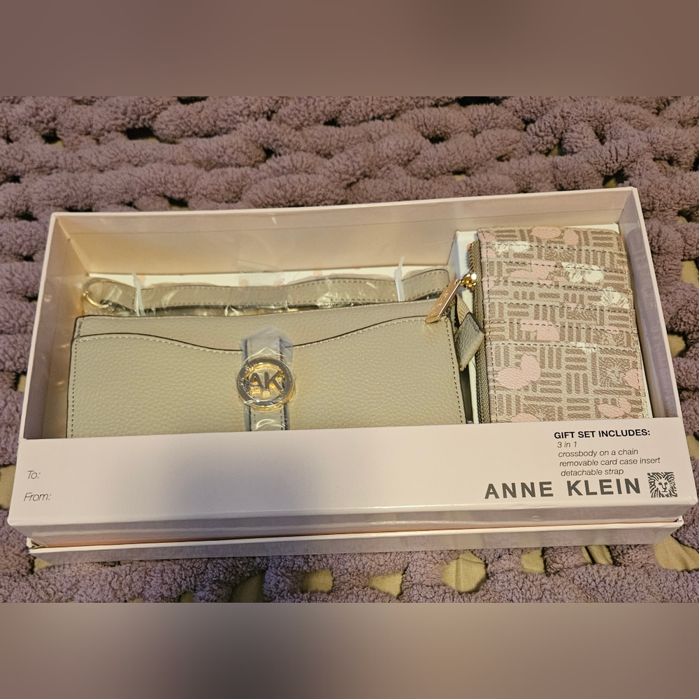 Anne Klein Crossbody Box set